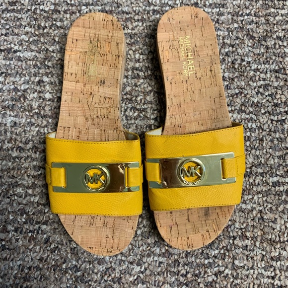 Michael Kors sandals - Picture 1 of 6